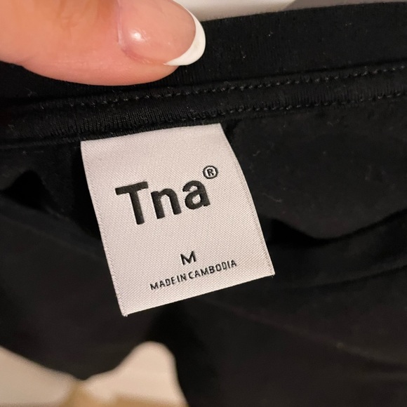 TNA cropped tee - Picture 2 of 2